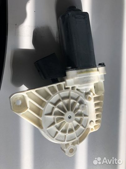 A0009066206 мотор стеклоподъемника Mercedes coupe