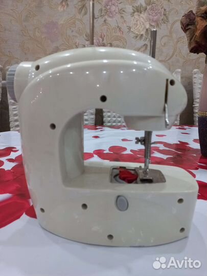 Швейная машинка бу электрическая
