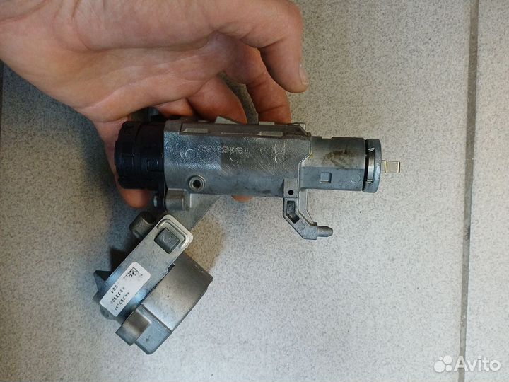 Замок зажигания Шевроле Кобальт Равон