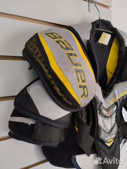 Нагрудник хоккейный bauer NXG