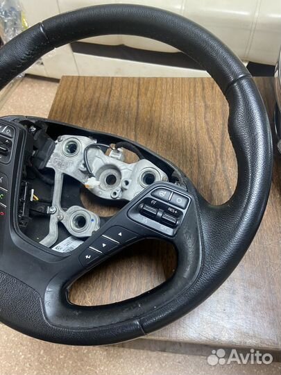 Руль Kia Ceed 2 JD 12-18г с блоком кнопок