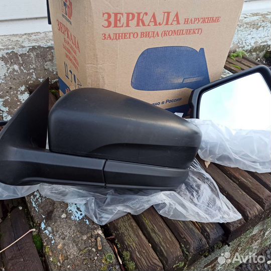 Автомобильное зеркало