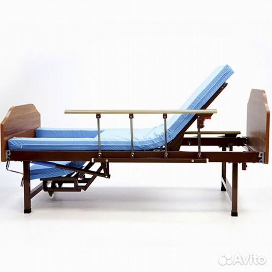 Медицинская кровать для инвалидов