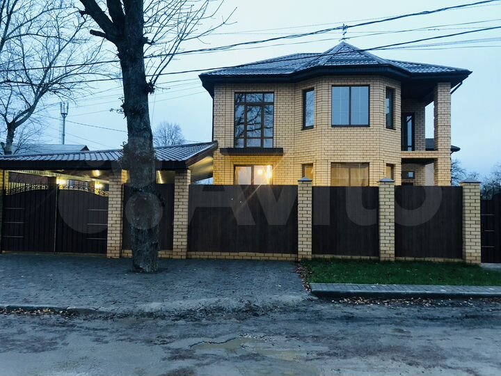 Коттедж 183 м² на участке 4,3 сот.