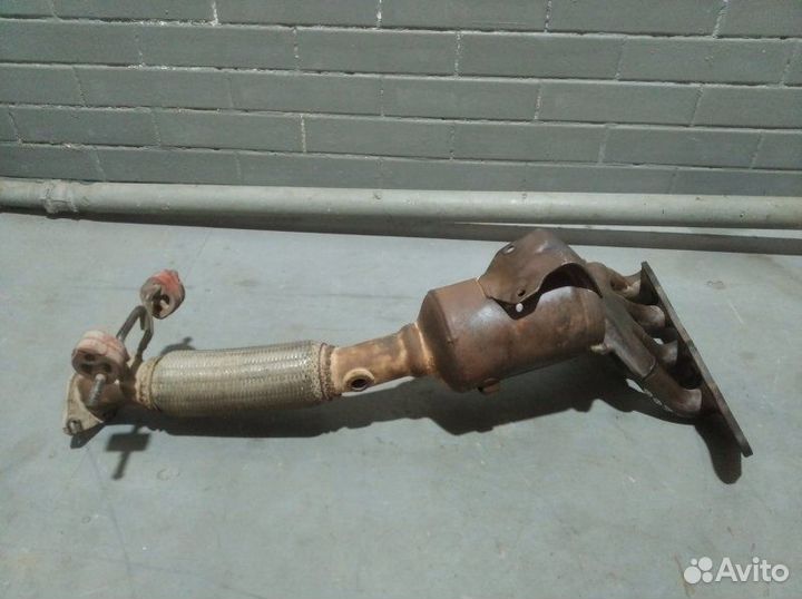 Коллектор выпускной Ford Focus 2 седан 1.8 2006