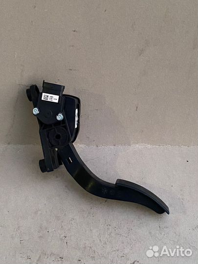 Педаль газа Hyundai Solaris