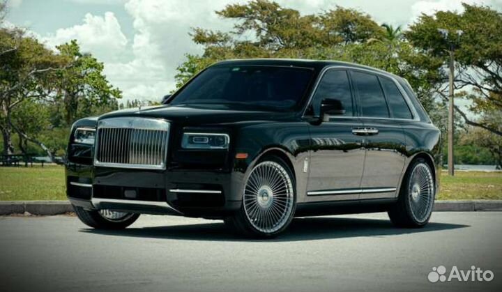 Кованые диски R24 на Rolls-Royce Cullinan RR31