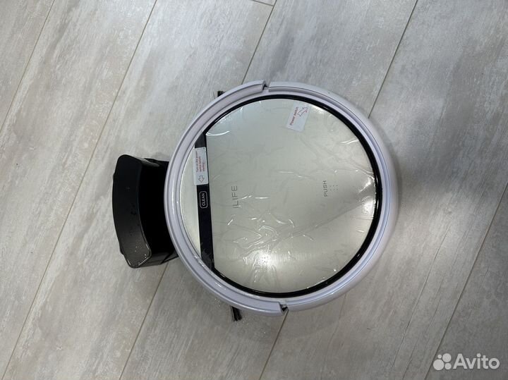 Робот пылесос ilife v50