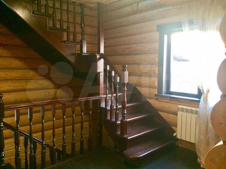 Коттедж 630 м² на участке 25 сот.