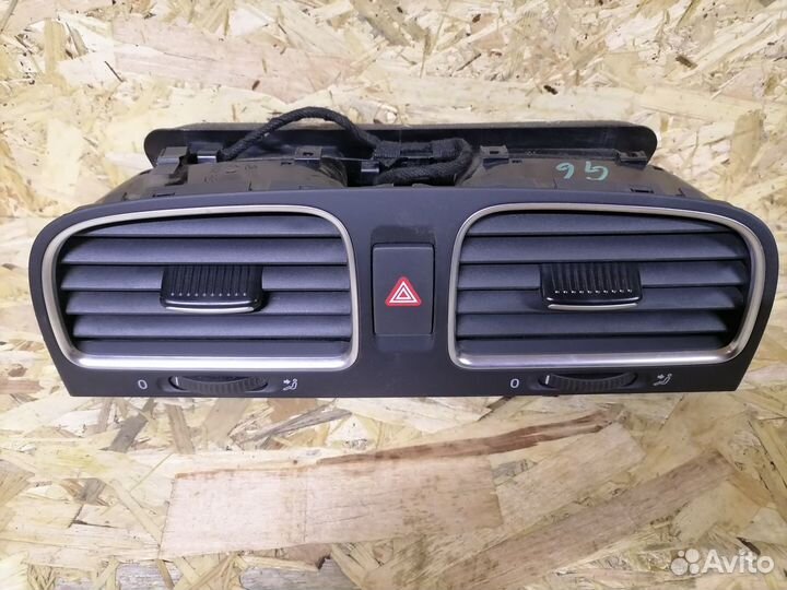 Воздуховод Volkswagen Golf 6