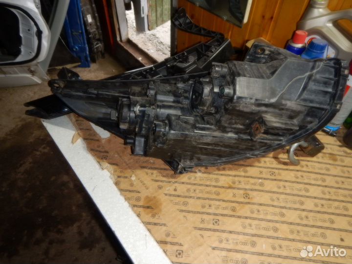 Фара левая Hyundai ix35