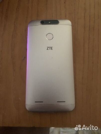 ZTE Blade V8 lite, 2/16 ГБ