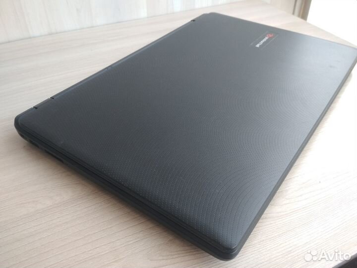 4 ядра 4 Гига новый