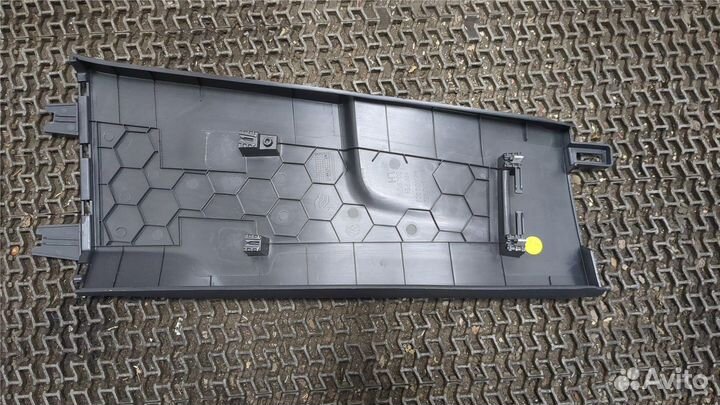 Обшивка стойки Volkswagen Taos, 2022