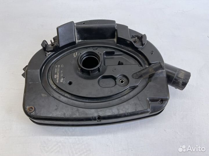 Корпус воздушного фильтра AEE 1.6 Volkswagen Caddy