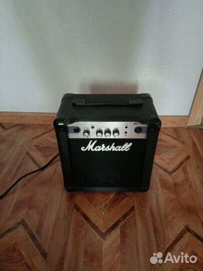 Гитарный комбоусилитель Marshall 25w