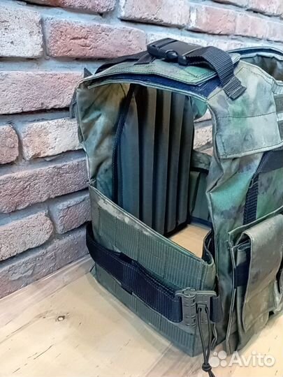 Бронежилет мох с пластинами и капами комплект