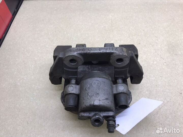 Суппорт задний левый бмв Х5 Е70