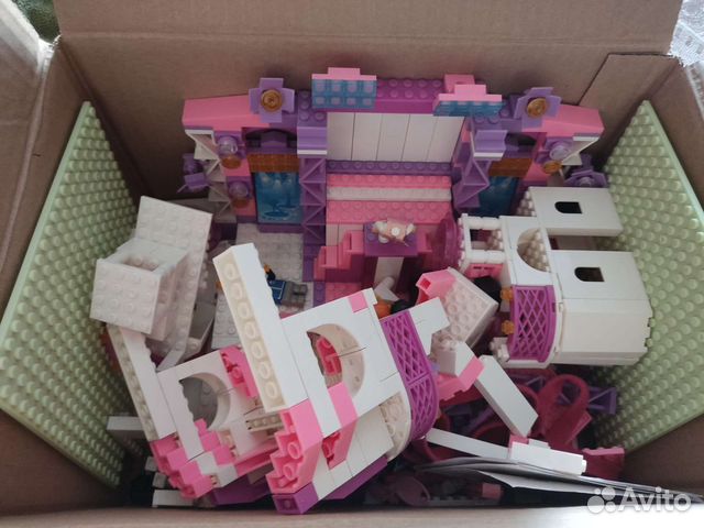 Лего замок и сцена