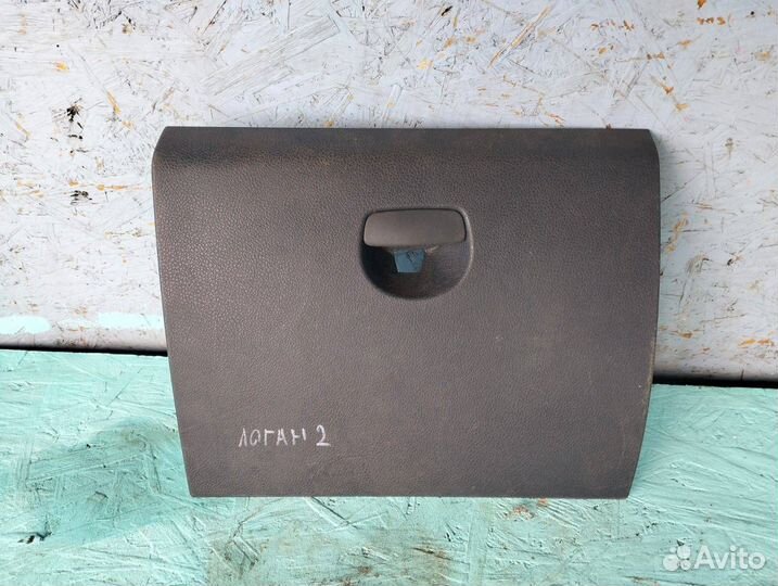 Крышка бардачка Renault Logan 2