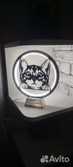 Светильник настольный светодиодный