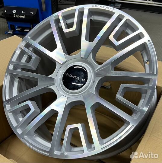 Диски на Range Rover Velar Рендж Ровер Велар R22