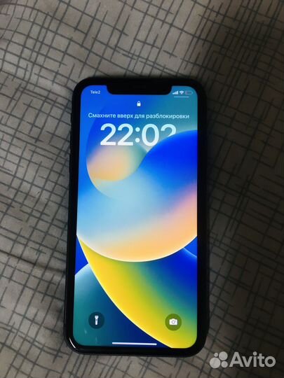 Телефон iPhone 11