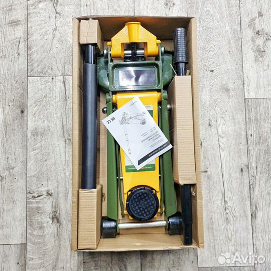 Домкрат подкатной двухплунжерный 3т Дело Техники