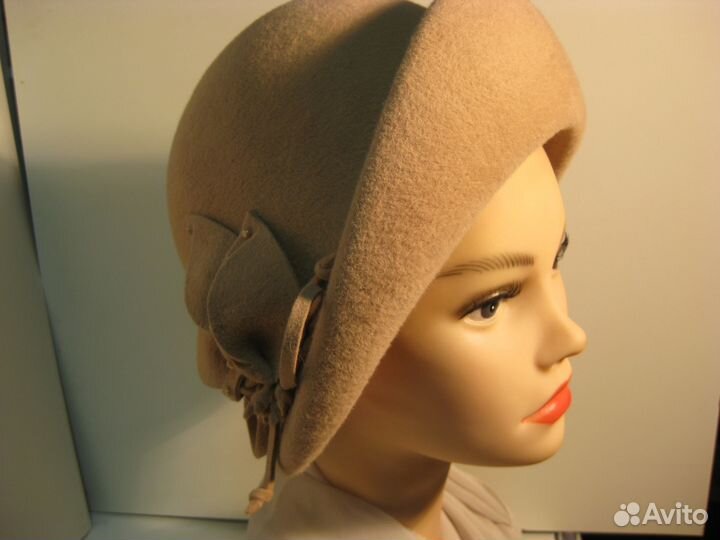 Шапка женская чешский велюр