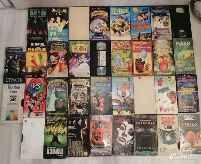 Видео кассеты с фильмами