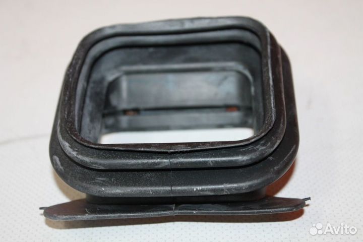 Уплотнитель вентилятора Miele 05932250 бу. 1827