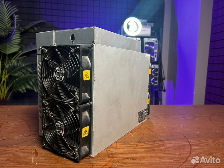 Майнер Antminer S19 86 th б/у наличие