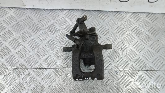 Суппорт тормозной задний правый skoda superb 2 (2T