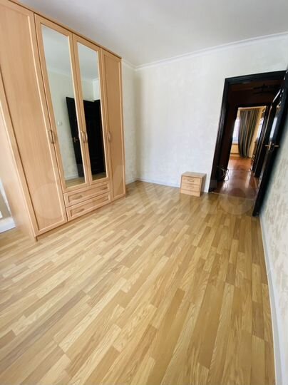 3-к. квартира, 65 м², 1/9 эт.