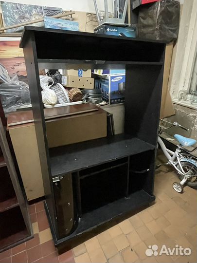 Столик под телевизор