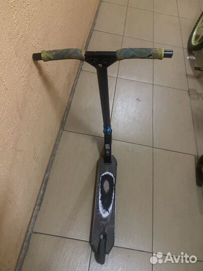 Самокат трюковой