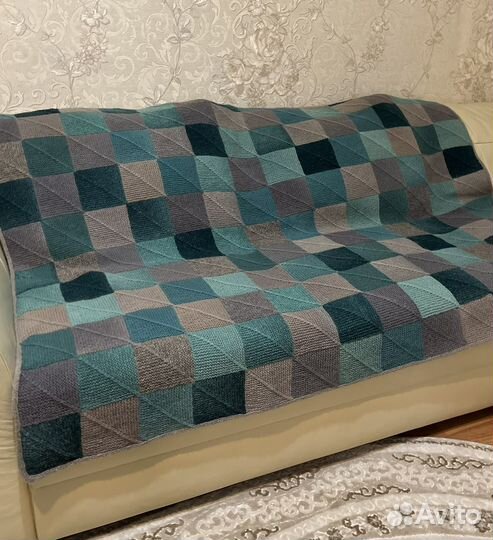 Шерстяной вязаный плед ручной работы