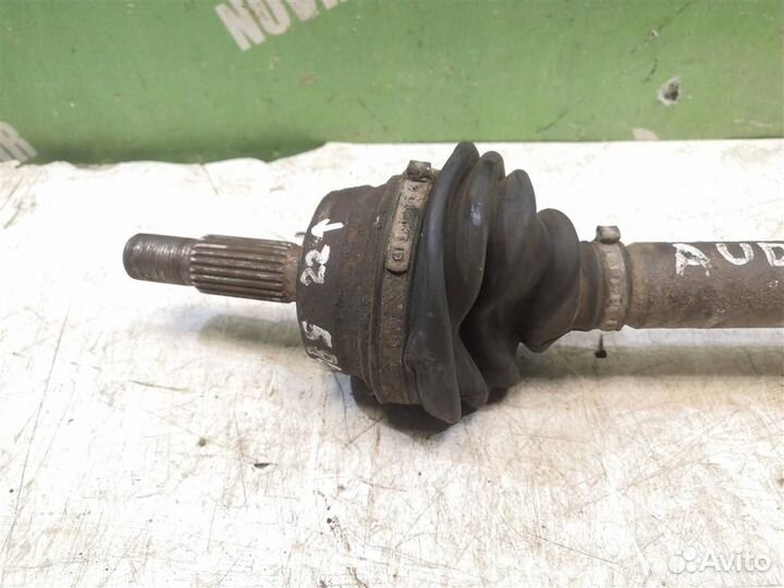 Полуось передняя левая Ауди 80 90 Б3