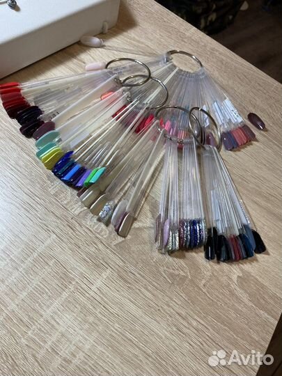 Продам гель лаки, наклейки, блестки,стразы