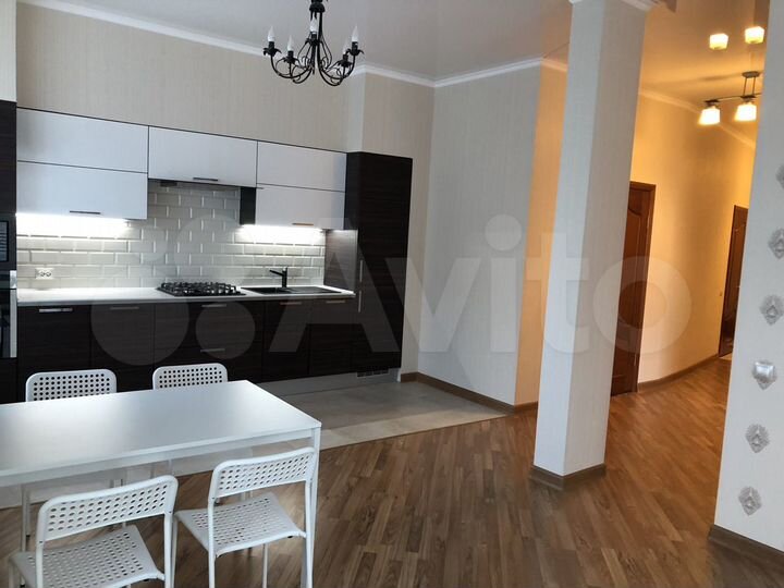 2-к. квартира, 75 м², 2/10 эт.