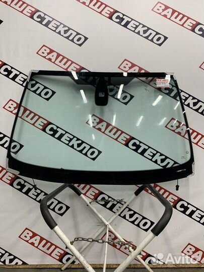 Лобовое стекло Range Rover Sport 2 с обгревом