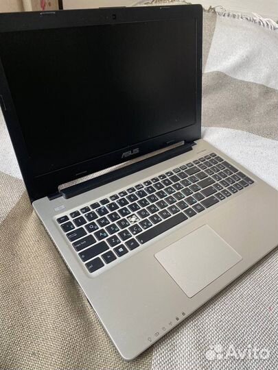 Ноутбук Asus GT740m