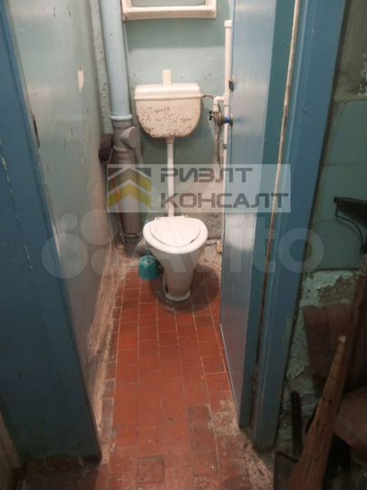 Комната 18 м² в 8-к., 5/5 эт.