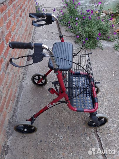 Ходунки на колесах