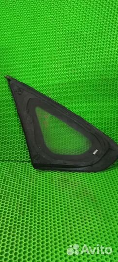 Стекло кузовное глухое правое Nissan Almera (G15)