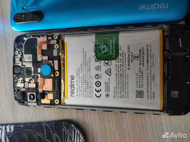 Realme C3, 4/64 гб
