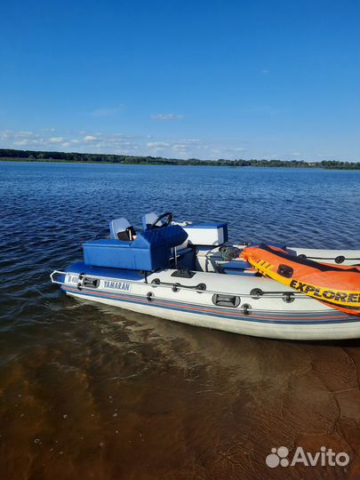 Лодка с мотором