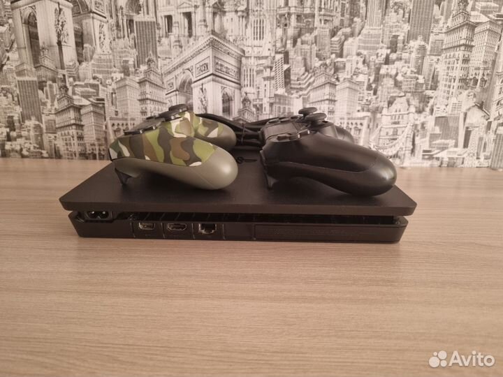 Sony PS4 Slim + 2 геймпада + 27 игр