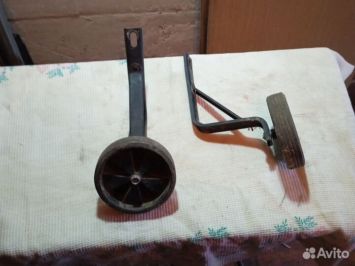 Колёсики боковые