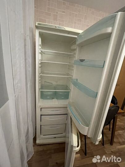 Холодильник бу stinol